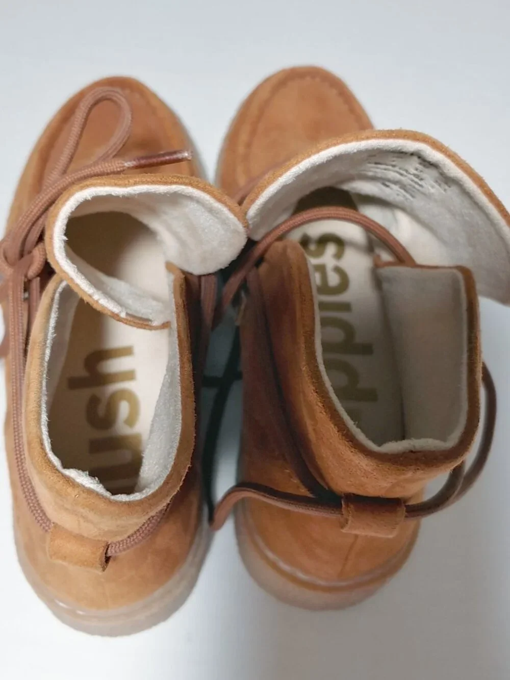 Hush Puppies nwob hush